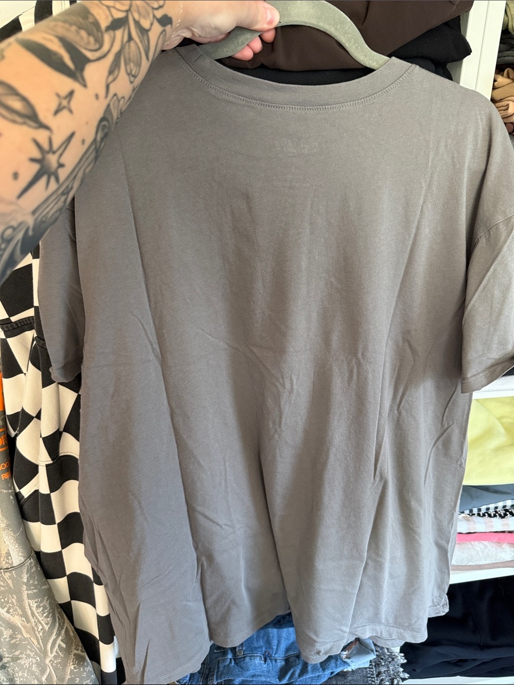 torrid Gray Short Sleeve Tee with Colorful Roaring Tiger Graphic - Picture 3 of 3